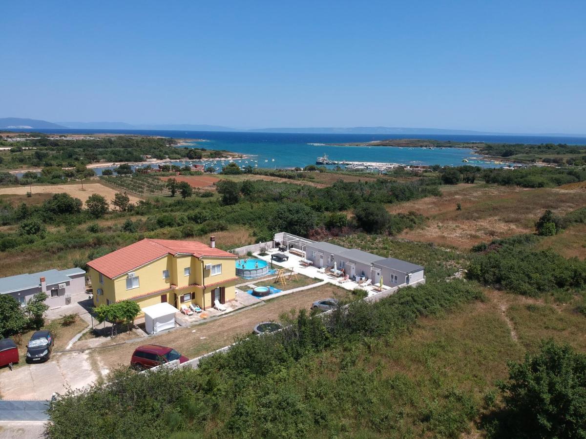 Studio Apartment Palmira Ližnjan Eksteriør bilde