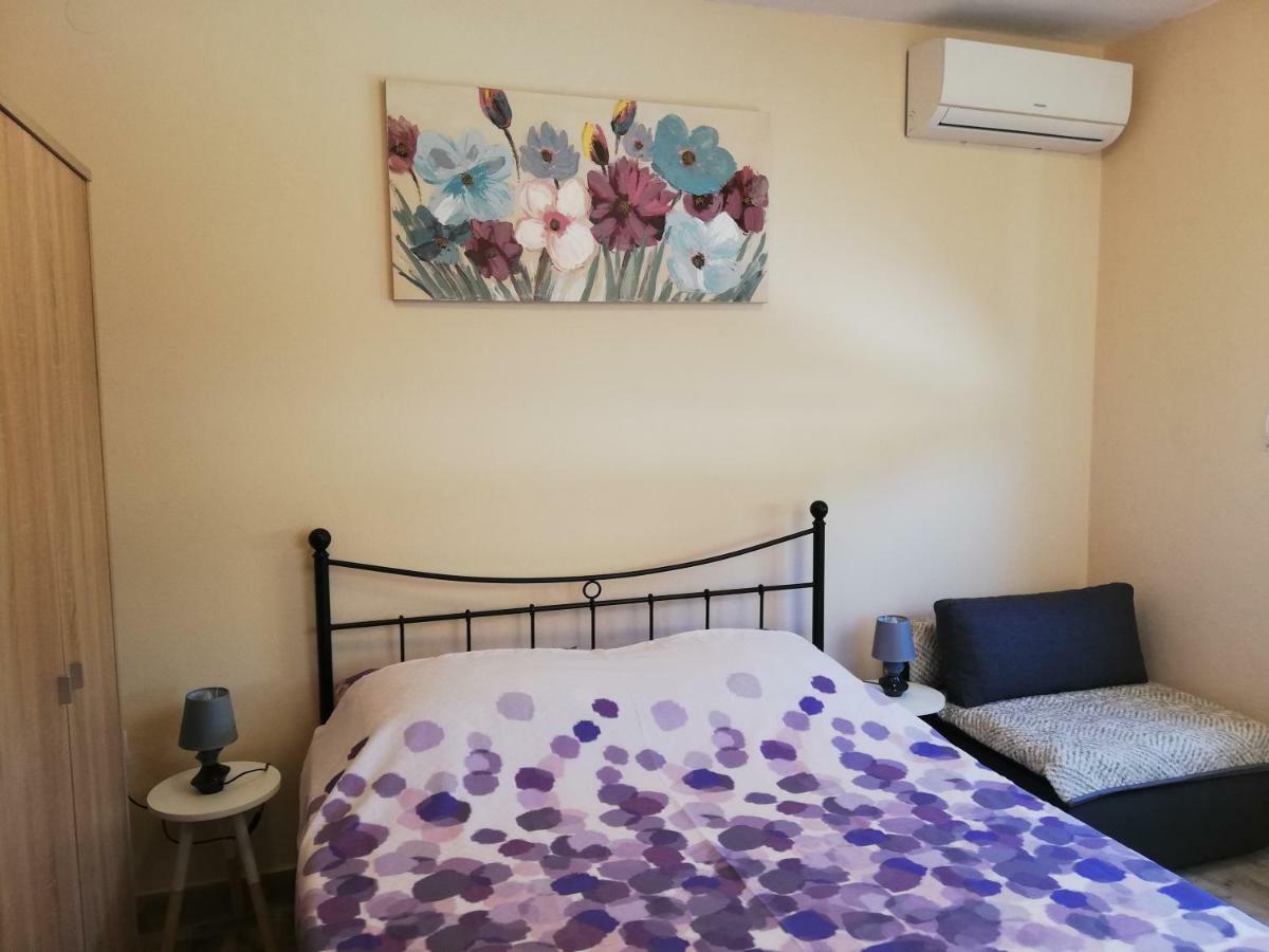 Studio Apartment Palmira Ližnjan Eksteriør bilde